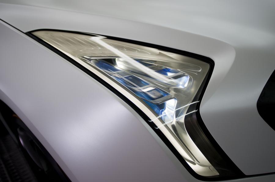  Hyundai Curb Crossover Concept 2011 года  (фото 14 из 17)